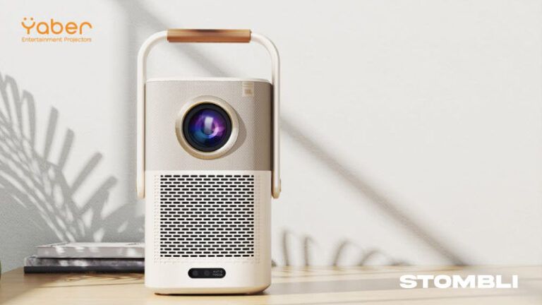 Scopri di più sull'articolo Yaber T2 Recensione: Il Proiettore che Offre un Suono JBL Incomparabile e una Batteria Integrata per Lunghe Sessioni di Cinema